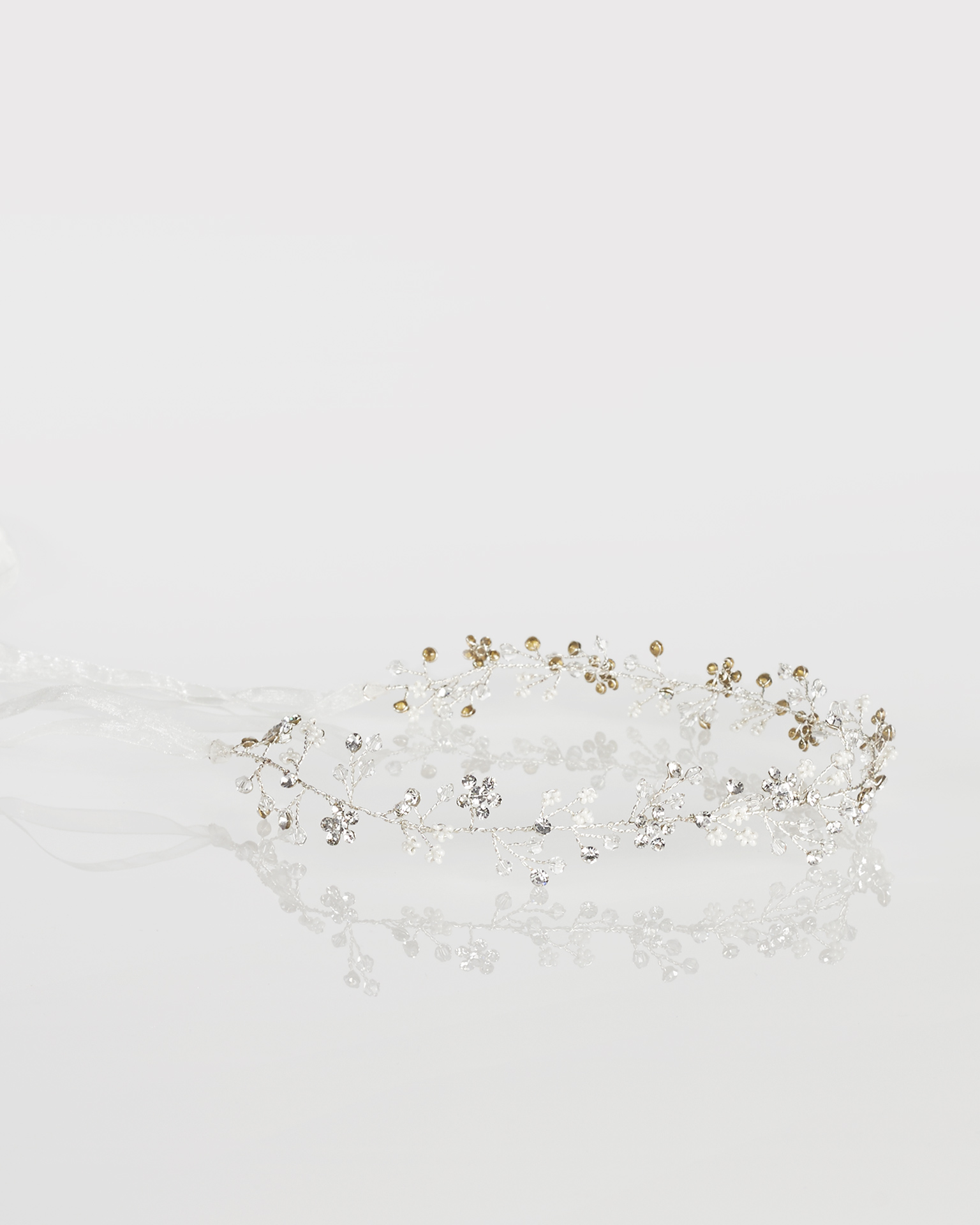 Metallic fibre and crystal bridal diadem with organza ribbon, in silver. 2018 Collection.